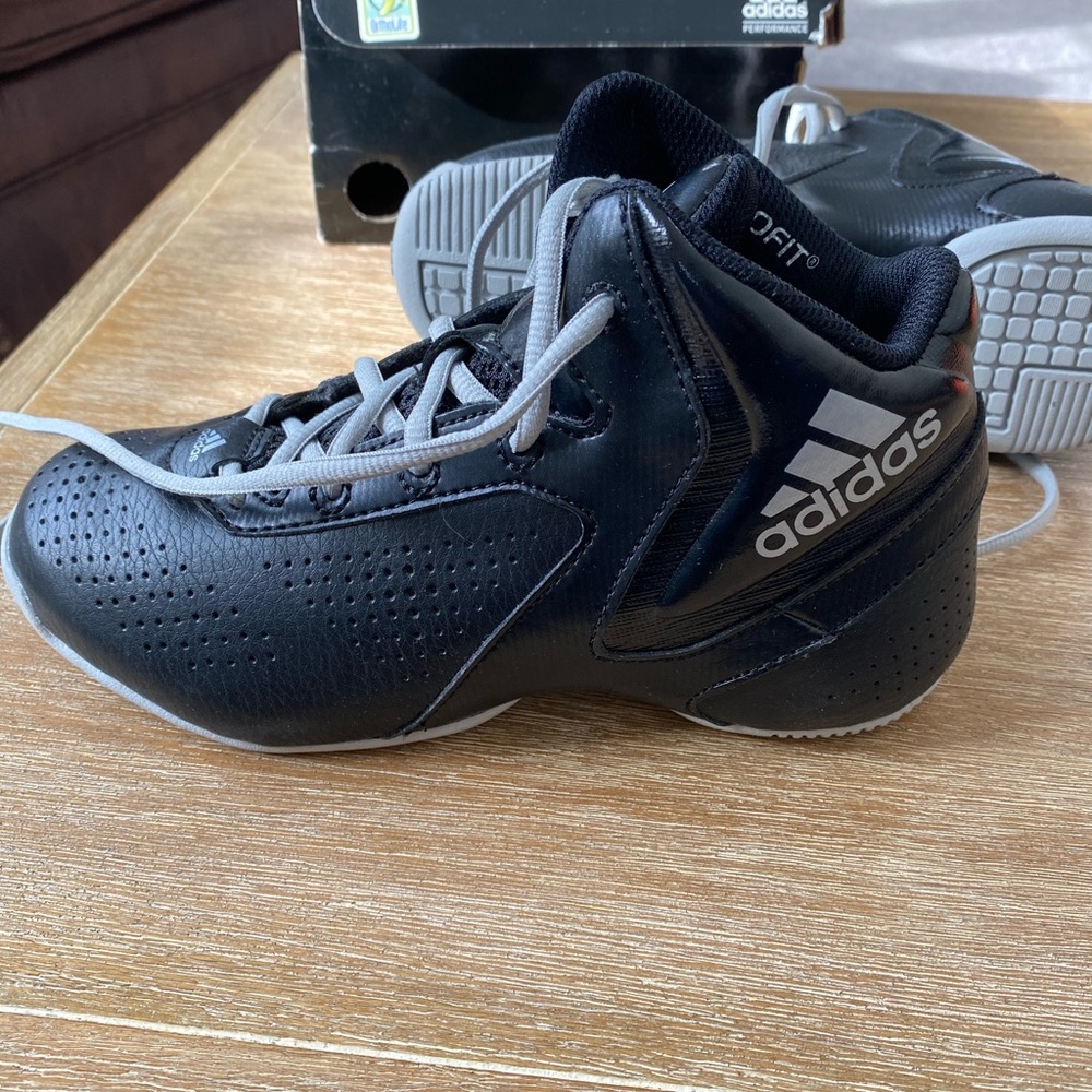 New High Top Sneakers, size 1.5 kids.